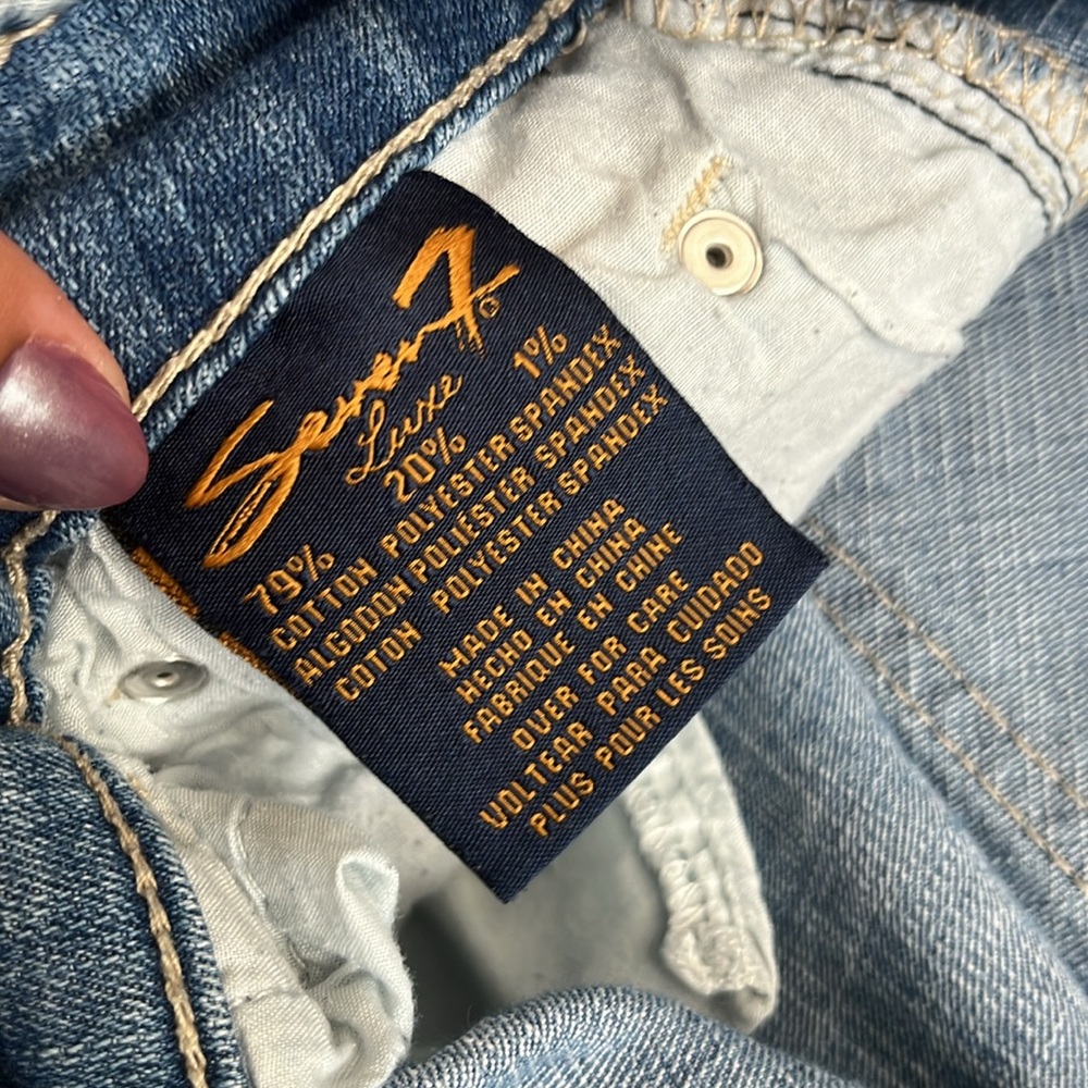 Seven 7 Capris - Picture 3 of 5